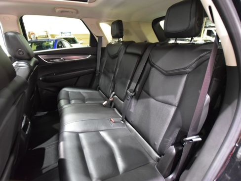 Used 2017 Cadillac XT5 Luxury w/ Driver Awareness Package image 43