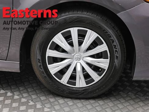 Used 2023 Toyota Camry LE FWD image 31