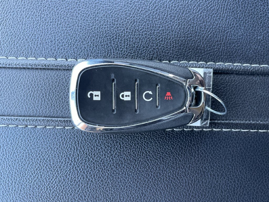 Used 2025 Chevrolet Blazer LT FWD image 40