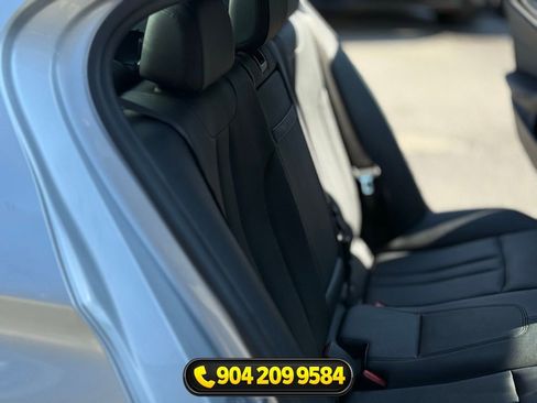 Used 2018 BMW 530e w/ Premium Package 2 RWD image 32