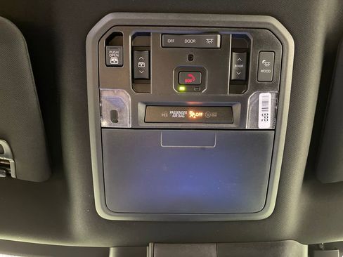 New 2026 Toyota Tundra Platinum AWD/4WD image 29