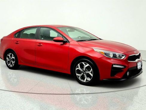 Used 2021 Kia Forte LXS FWD image 3