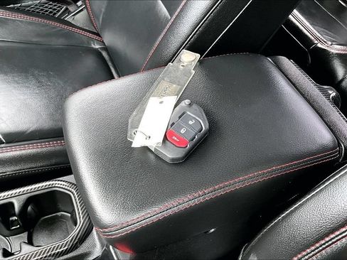 Used 2020 Jeep Gladiator Rubicon AWD/4WD image 36