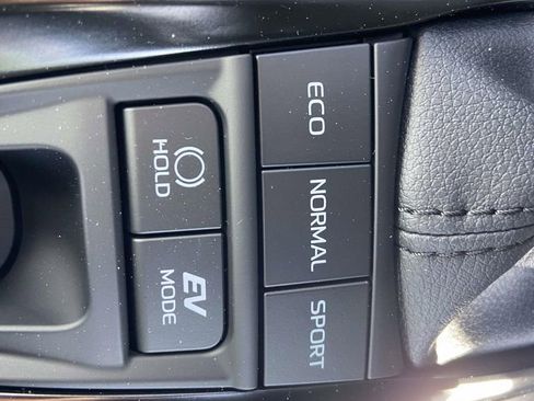 New 2026 Toyota Camry SE image 23