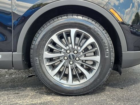 Certified 2023 Lincoln Nautilus Reserve w/ Class II Trailer Tow Package AWD/4WD image 9