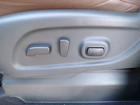 Used 2017 Nissan Titan Platinum Reserve image 16