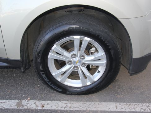 Used 2014 Chevrolet Equinox LS image 31