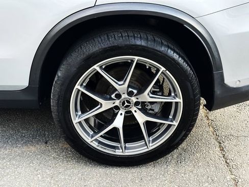 Used 2022 Mercedes-Benz GLC 300 image 11