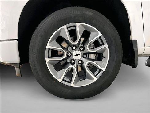 Used 2022 Chevrolet Silverado 1500 RST RWD image 10