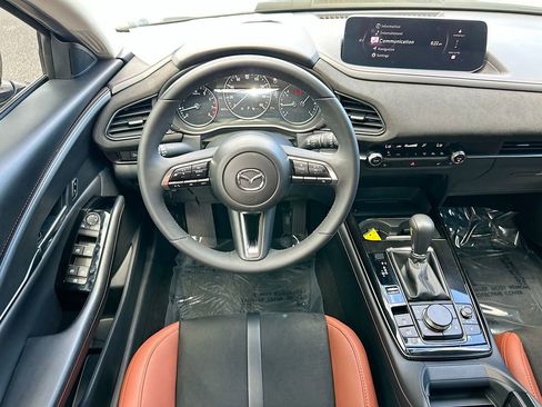 Used 2025 MAZDA CX-30 Carbon image 22