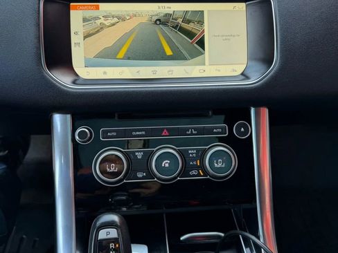 Used 2017 Land Rover Range Rover Sport HSE image 11