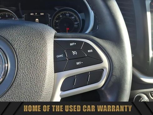 Used 2018 Jeep Cherokee Latitude Plus image 22