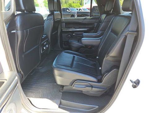 Used 2020 Ford Expedition Max XLT w/ Equipment Group 202A AWD/4WD image 21