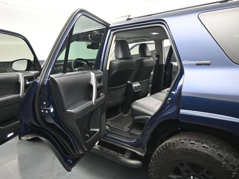 Used 2023 Toyota 4Runner SR5 Premium w/ Moonroof Package RWD image 17