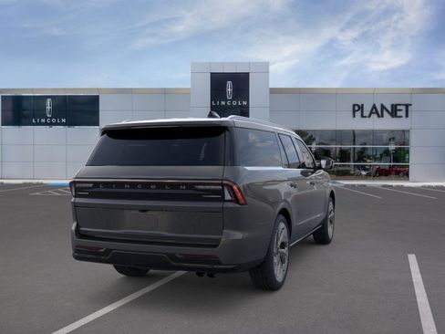 New 2026 Lincoln Navigator L Black Label AWD/4WD image 8