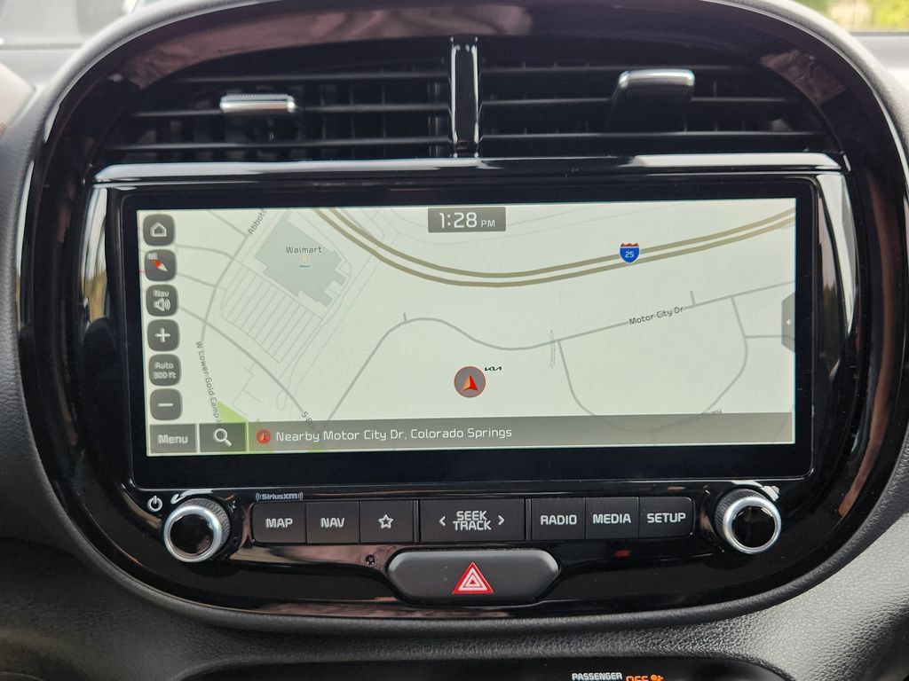 Certified 2024 Kia Soul GT-Line FWD image 16