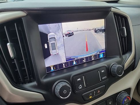 Used 2024 GMC Terrain Denali w/ Denali Premium Package image 26