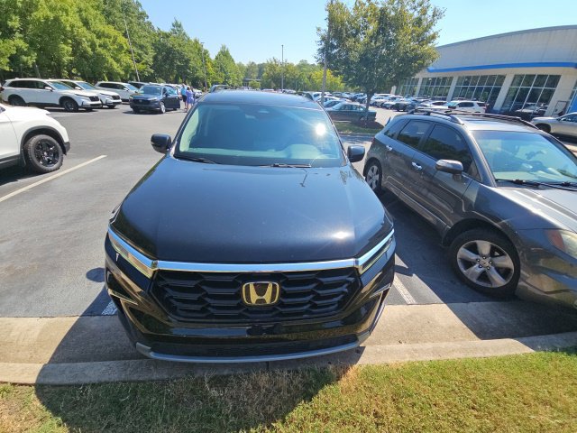 Used 2024 Honda Pilot Touring image 6