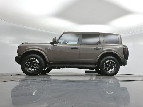 New 2026 Ford Bronco Outer Banks image 7