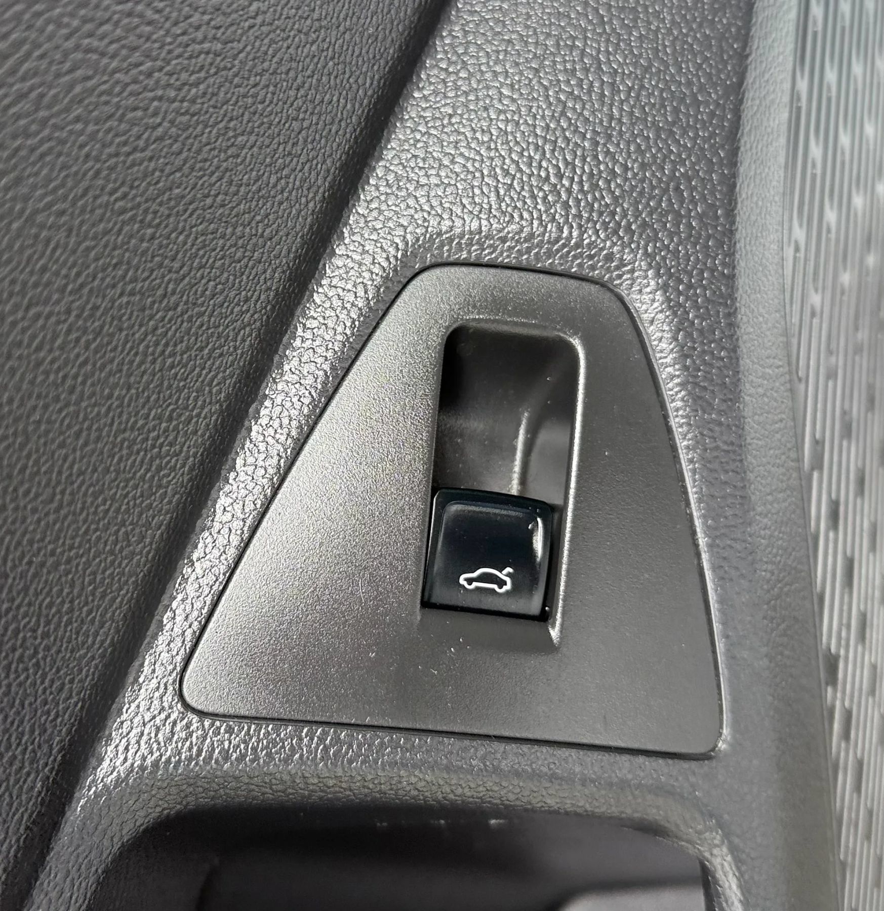 Used 2019 Volkswagen Jetta S FWD image 23