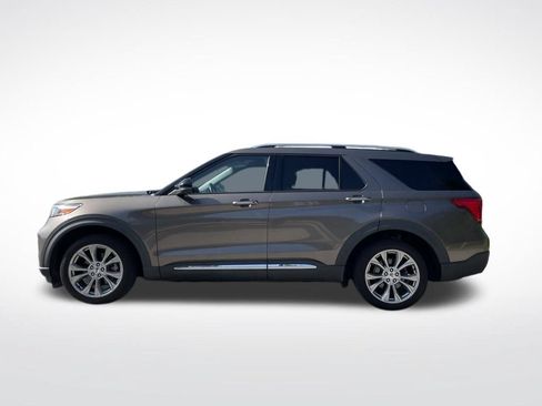 Used 2021 Ford Explorer Limited w/ Equipment Group 301A RWD image 8