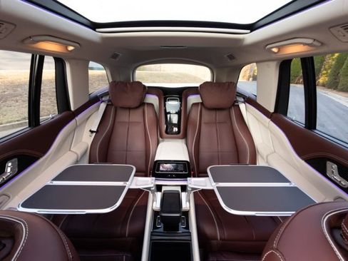 Used 2021 Mercedes-Benz Maybach GLS 600 4MATIC image 29