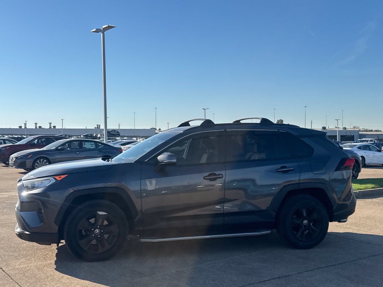 Used 2019 Toyota RAV4 XLE FWD image 14