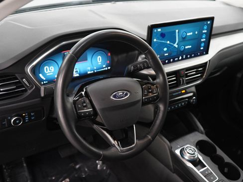 Used 2024 Ford Escape Platinum AWD/4WD image 21