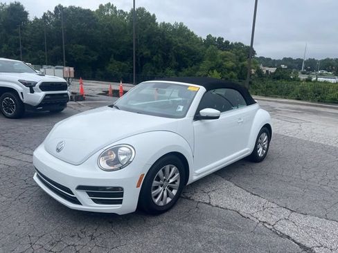 Used 2019 Volkswagen Beetle 2.0T S FWD image 4