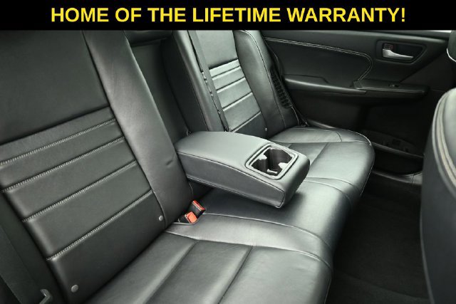 Used 2015 Toyota Camry XLE w/ Moonroof Package FWD image 34