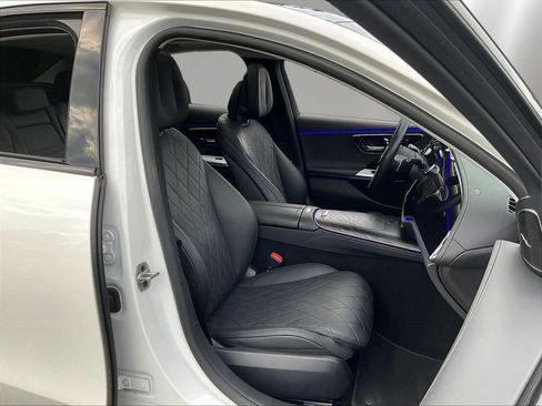 Certified 2024 Mercedes-Benz E 350 4MATIC Sedan image 31