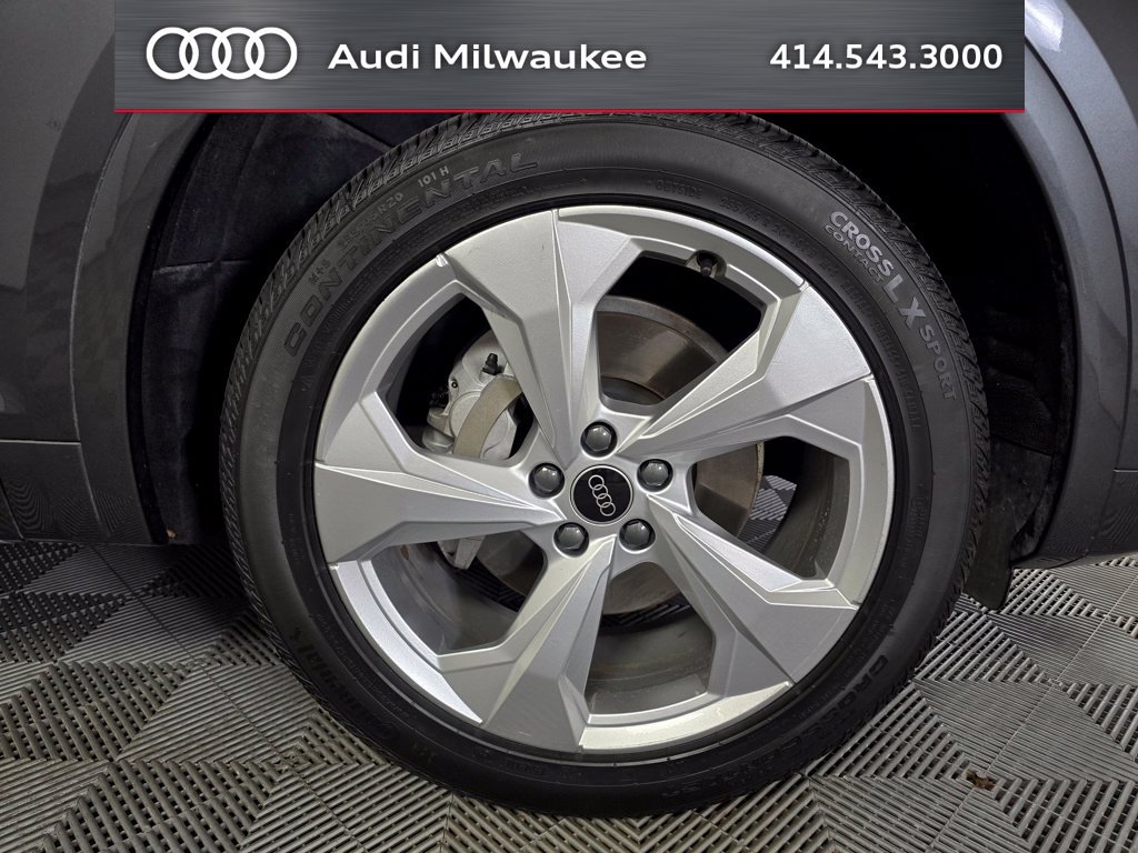 Used 2023 Audi Q5 2.0T Premium Plus w/ Premium Plus Package AWD/4WD image 2