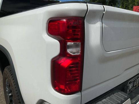 Used 2022 Chevrolet Silverado 2500 LT w/ Z71 Sport Edition AWD/4WD image 23