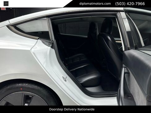 Used 2022 Tesla Model 3 Long Range image 21