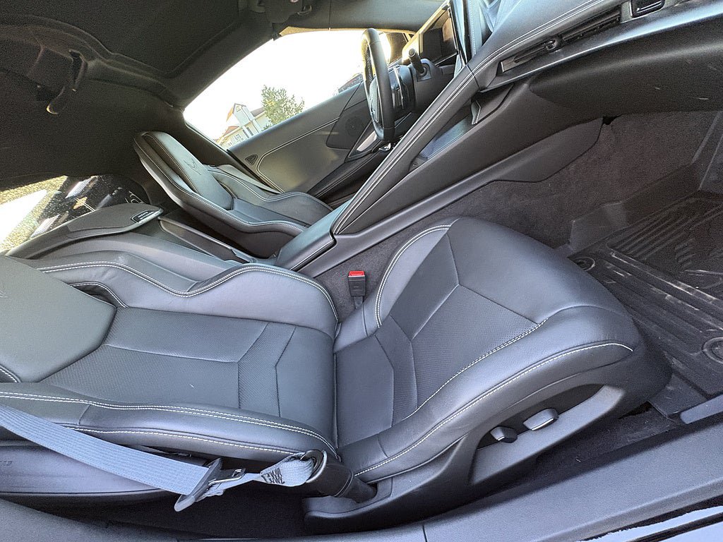 Used 2026 Chevrolet Corvette Stingray Coupe w/ 1LT RWD image 14