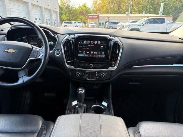 Used 2018 Chevrolet Traverse Premier AWD/4WD image 21