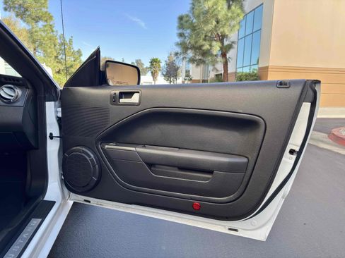 Used 2008 Ford Mustang GT Premium image 41