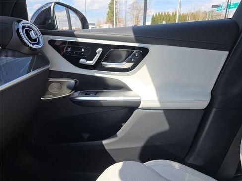 New 2026 Mercedes-Benz GLC 300 4MATIC image 23