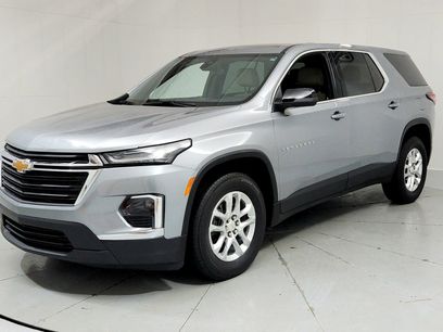 Used 2023 Chevrolet Traverse LS