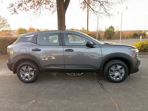 New 2026 Nissan Kicks S image 8