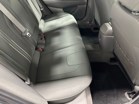 Used 2025 Hyundai Elantra SEL FWD image 50