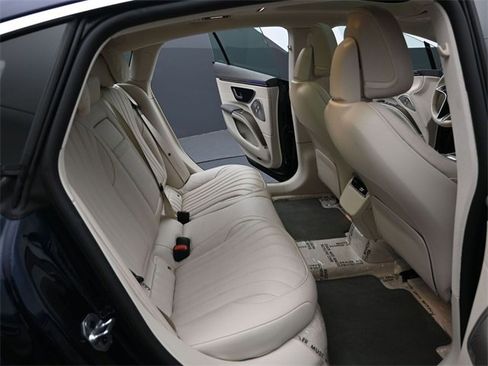 Used 2022 Mercedes-Benz EQS 580 4MATIC Sedan image 16