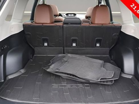 Used 2023 Subaru Forester Touring image 17