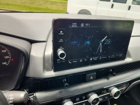 Used 2025 Honda CR-V EX-L image 26