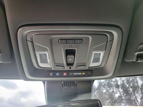 Used 2024 Chevrolet Silverado 2500 High Country image 16