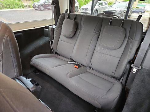 Used 2022 Jeep Wrangler Sport AWD/4WD image 10