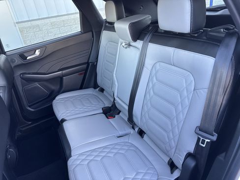 Used 2024 Ford Escape Platinum w/ Premium Technology Package image 26