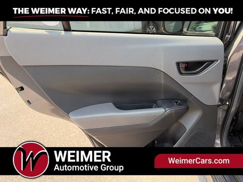 Used 2026 Subaru Crosstrek 2.5i Premium AWD/4WD image 14