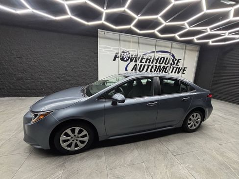 Used 2020 Toyota Corolla LE FWD image 5