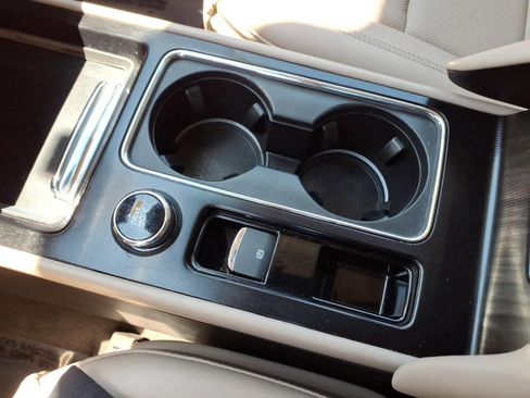 Certified 2022 Lincoln Corsair AWD w/ Premium Package image 18
